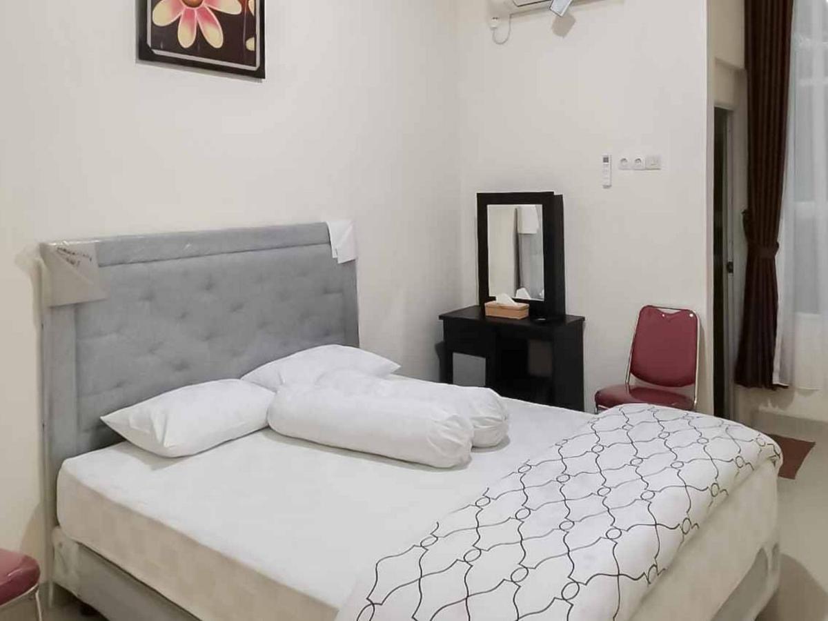 Wisma Talenta Mitra Reddoorz Jakarta Exterior foto