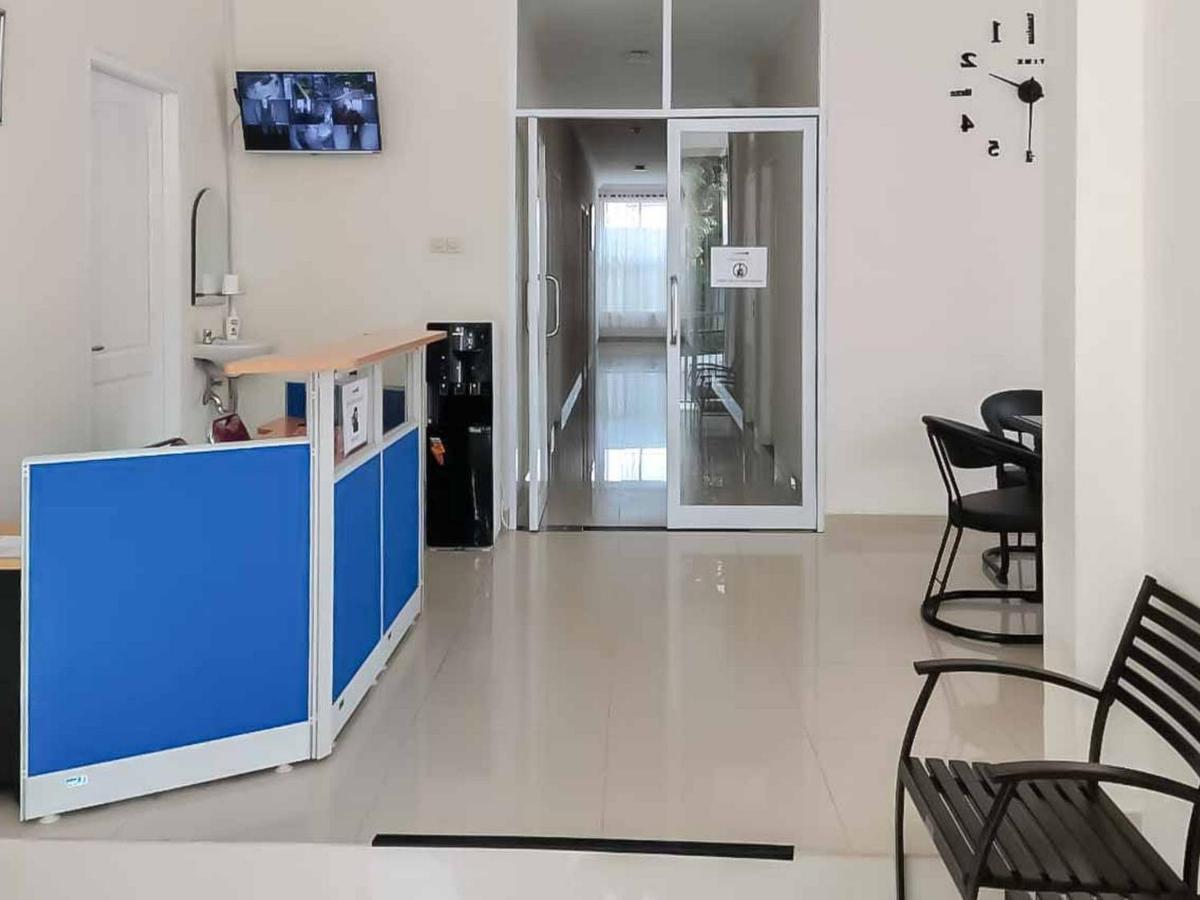 Wisma Talenta Mitra Reddoorz Jakarta Exterior foto